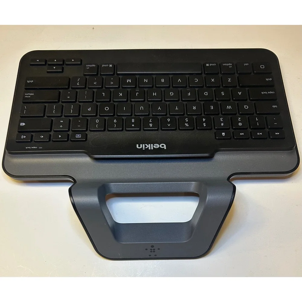 Belkin Wired Keyboard with Stand B2B130 for iPad Lightning Connector‎ Black